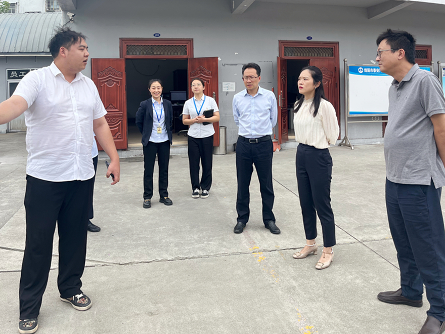 圖4：集團(tuán)黨委委員、副總經(jīng)理賀維維督導(dǎo)駕培場(chǎng)所安全工作