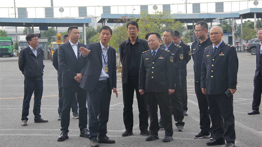 市市場(chǎng)監(jiān)督管理局黨組書記、局長(zhǎng)陳鼎一行到泰安檢測(cè)走訪調(diào)研